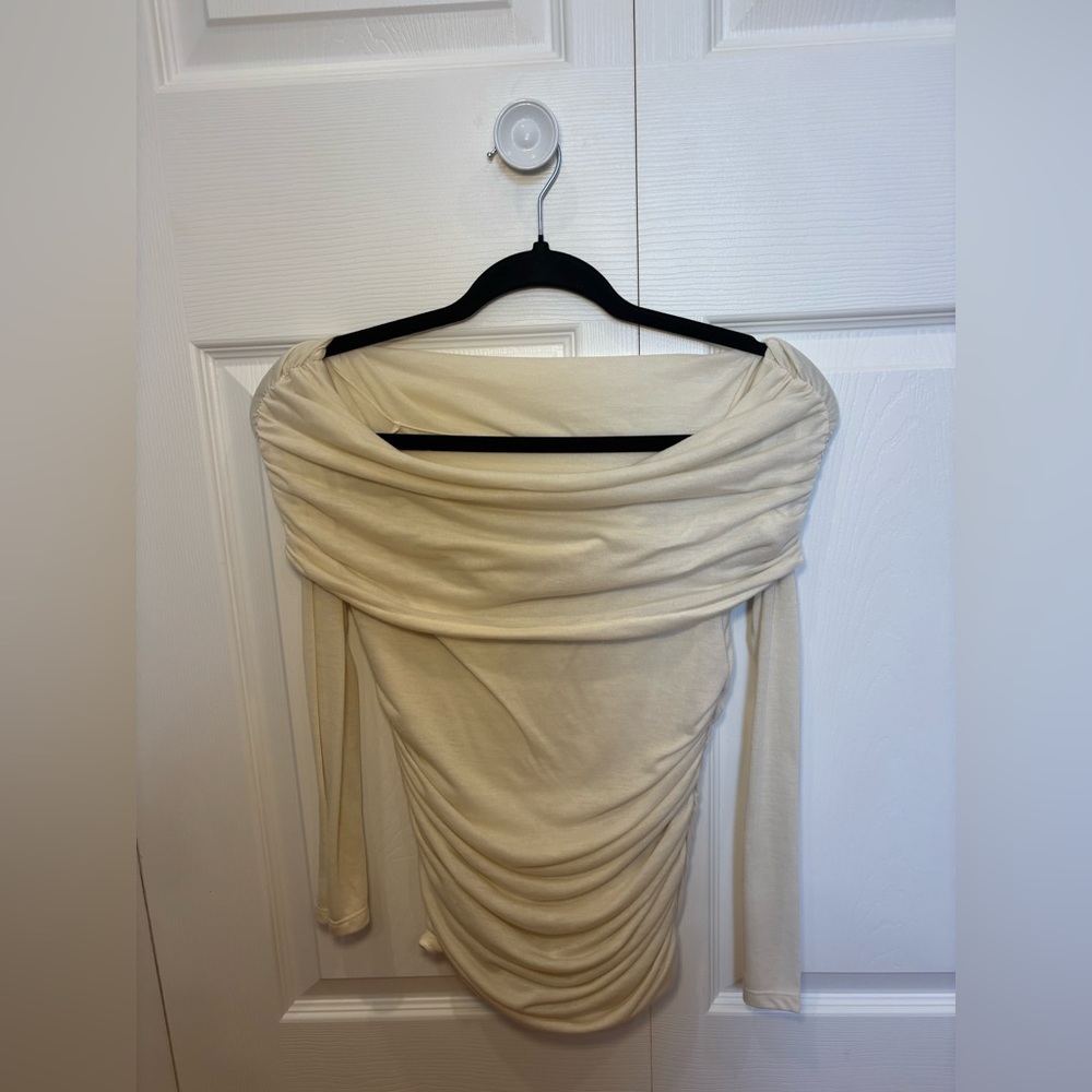 Abercrombie & Fitch Cream Off the Shoulder Top